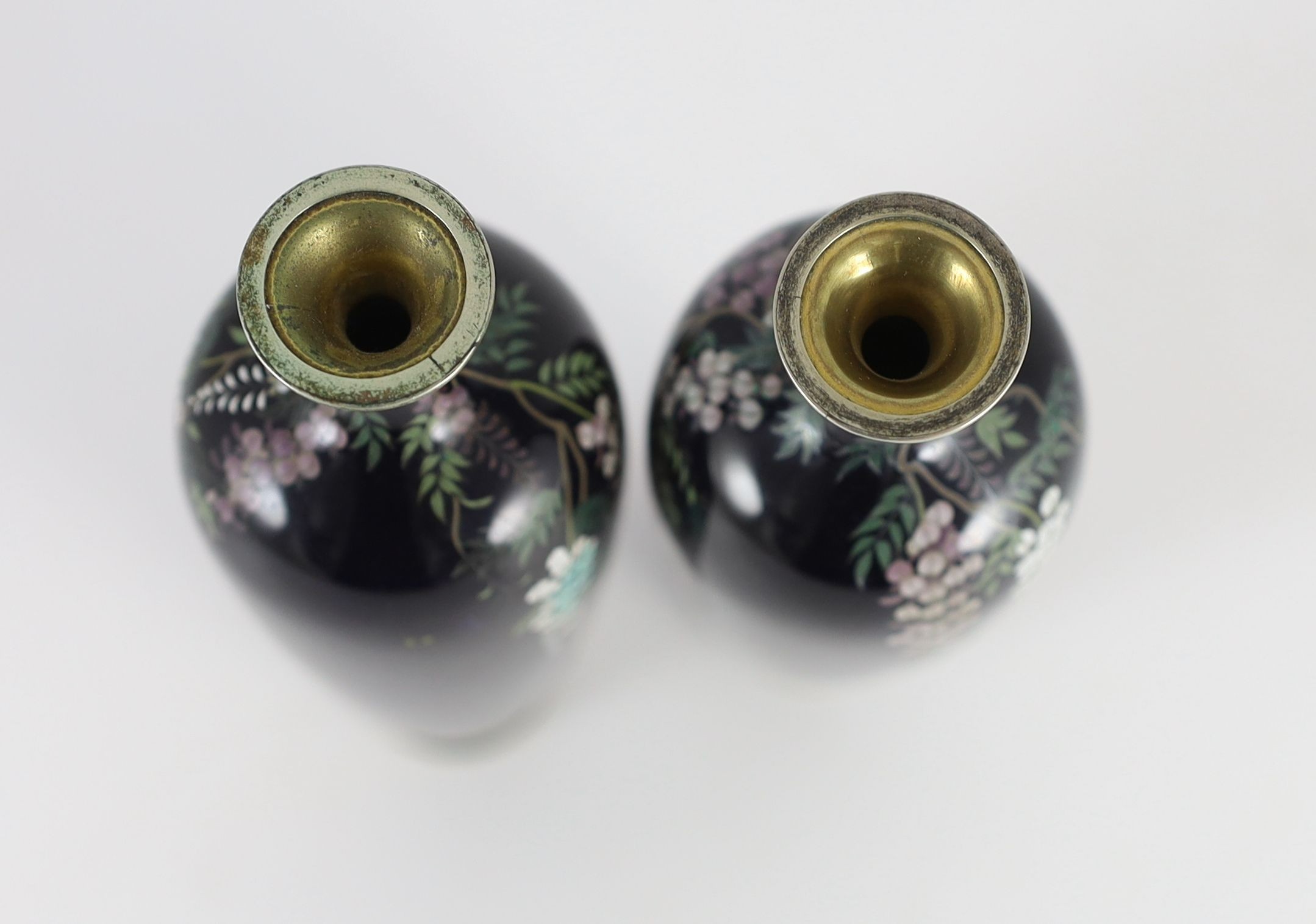 A pair of fine Japanese cloisonné enamel vases, by Inaba Nanaho Studio, Kyoto, Meiji Period, 15.3 cm high